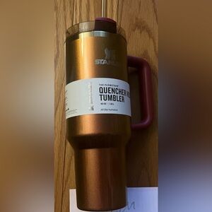 COPY - New Stanley Lainey Wilson Country Gold Quencher H2.0 FlowState Tumbler 4…